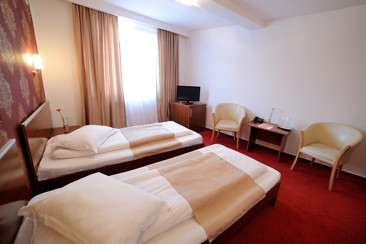 Hotel Roberto Slanic Prahova Εξωτερικό φωτογραφία